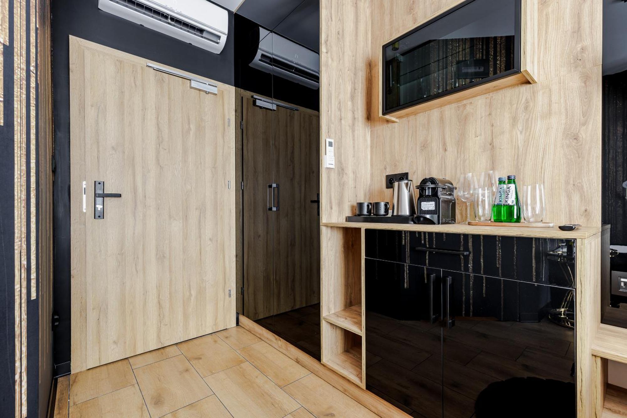 Cisza I Spokoj Aparthotel ราชิน ภายนอก รูปภาพ